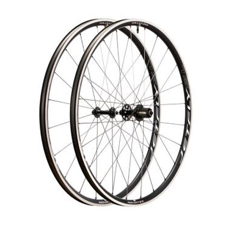 ノバテック JETFLY SL TLR チューブレスレディ シマノ用 ホイール 前後セット｜ワールドサイクル