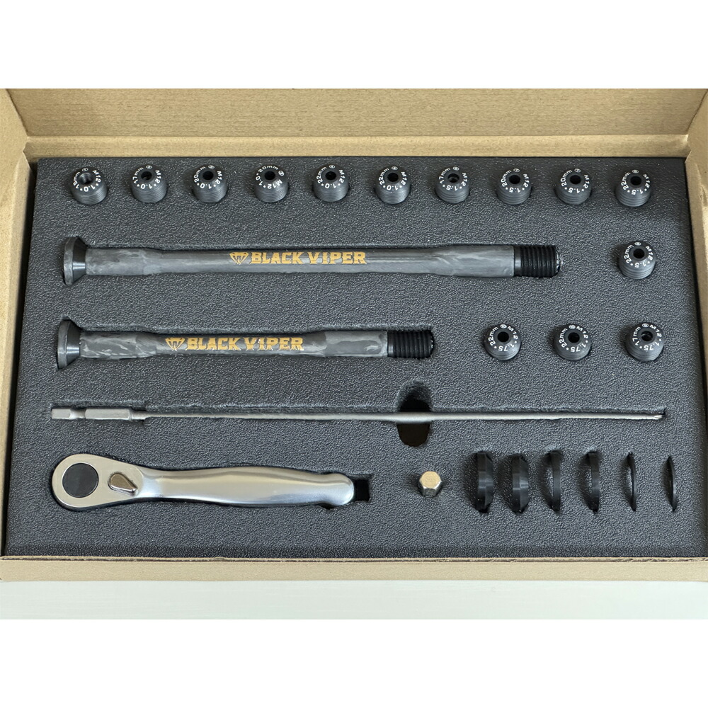 ブラックバイパー LIGHT AXLE（ライトアクスル）超軽さカーボンスルーアクスル