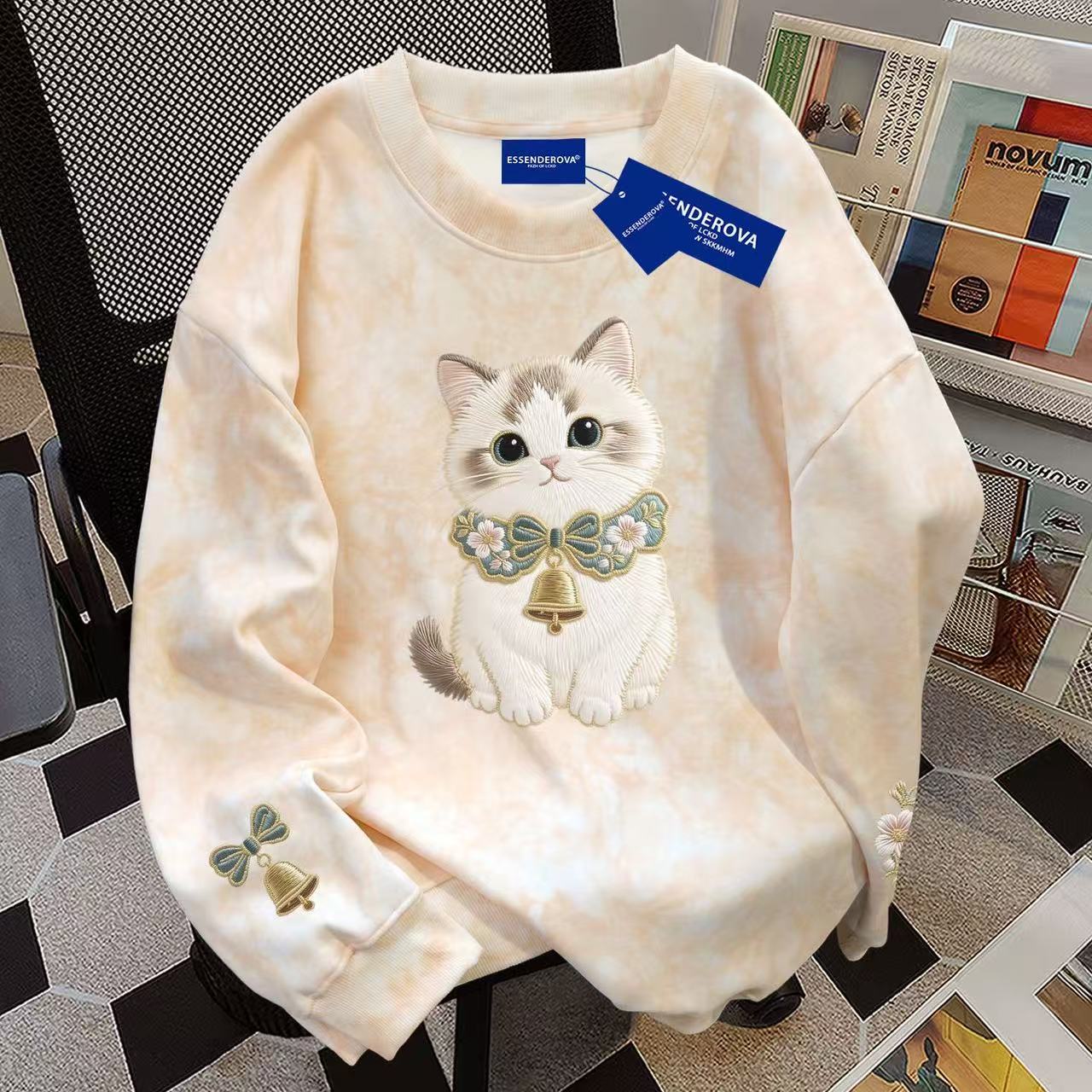 トレーナー レディーストップス 猫柄 かわいい レディース洋服 普段着 丸首 可愛いトレーナー レディーストレーナー 丸首トレーナー 秋 秋服 レディーストレーナーかわいい ゆったり 体型カバー カジュアル 猫 猫好き　裏起毛あり 裏起毛なし 選択可 SLUD098(3色M-3XL)