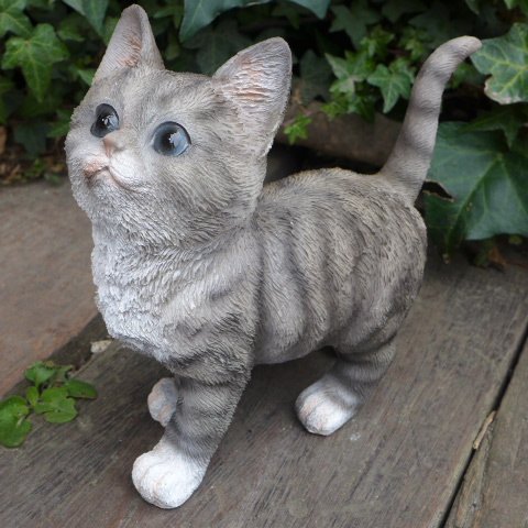 楽天市場】猫の置物 サバトラ猫 子猫 N13642 キャット