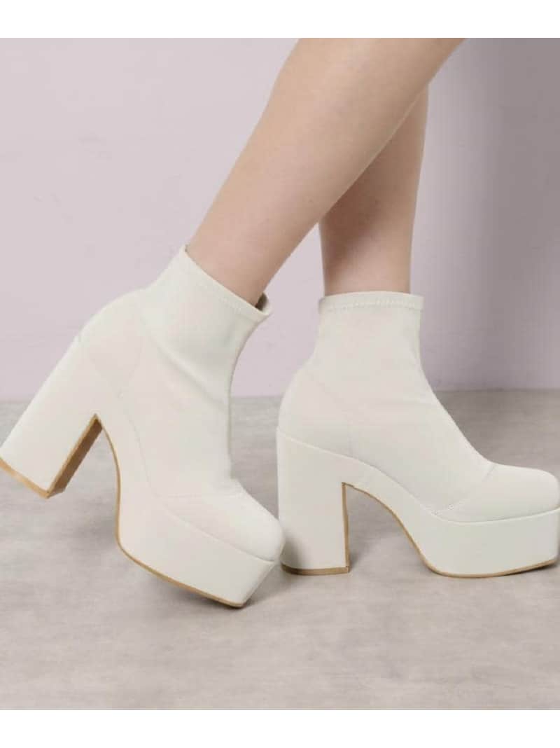 【SALE／10%OFF】【ラク盛り/ショートブーツ】春まで履ける!!リピーター続出/脚長美脚 厚底ショートブーツ 26SS ESPERANZA エスペランサ シューズ・靴 ブーツ ホワイト ブラック【RBA_E】【送料無料】[ Fashion]