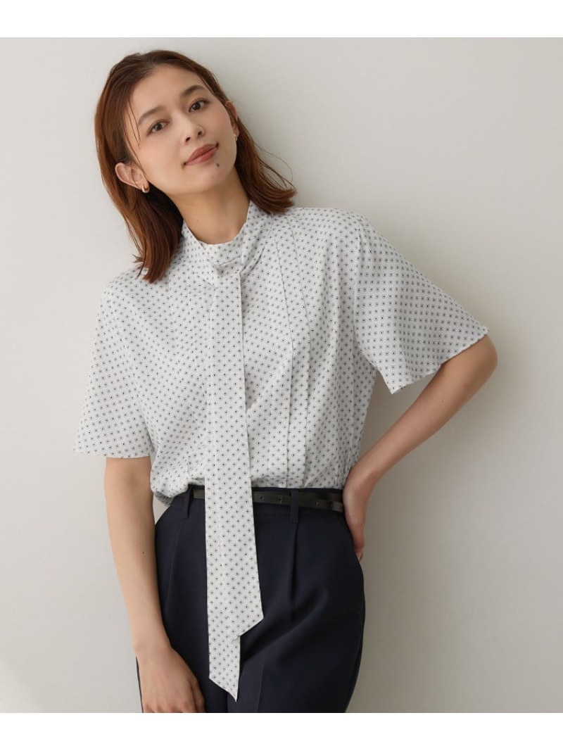 ダイヤジオメプリントブラウス UNTITLED アンタイトル トップス シャツ・ブラウス ブルー ホワイト【送料無料】[ Fashion]｜WORLD ONLINE STORE店