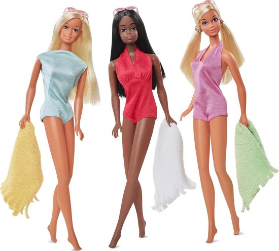 Barbie バービーシグネチャーマリブバービー＆フレンズヴィンテージリプロダクションギフトセット、PJとクリスティレプロドールズの水着、コレクターへのギフ