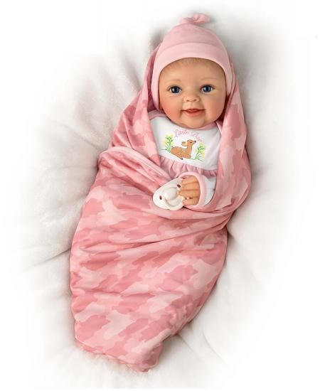 Ashton Drake アシュトン・ドレイク 赤ちゃん 人形 の「So Truly Real Little Doe Baby Doll」は、シェリー・ローン作。リアルタッチビニールを使用した本物