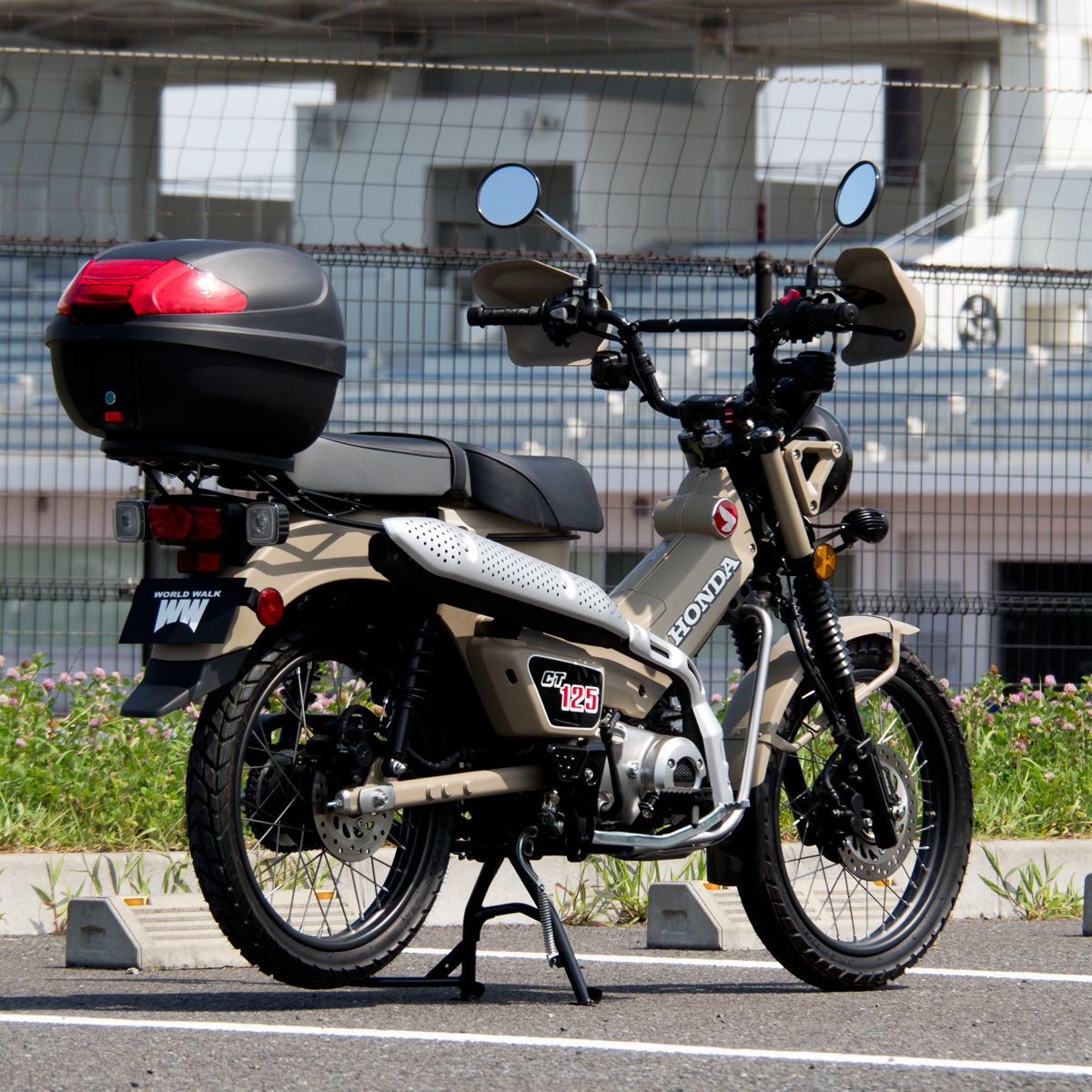 送料込み！】CT125 ハンターカブ 純正キャリア ブラック リアル