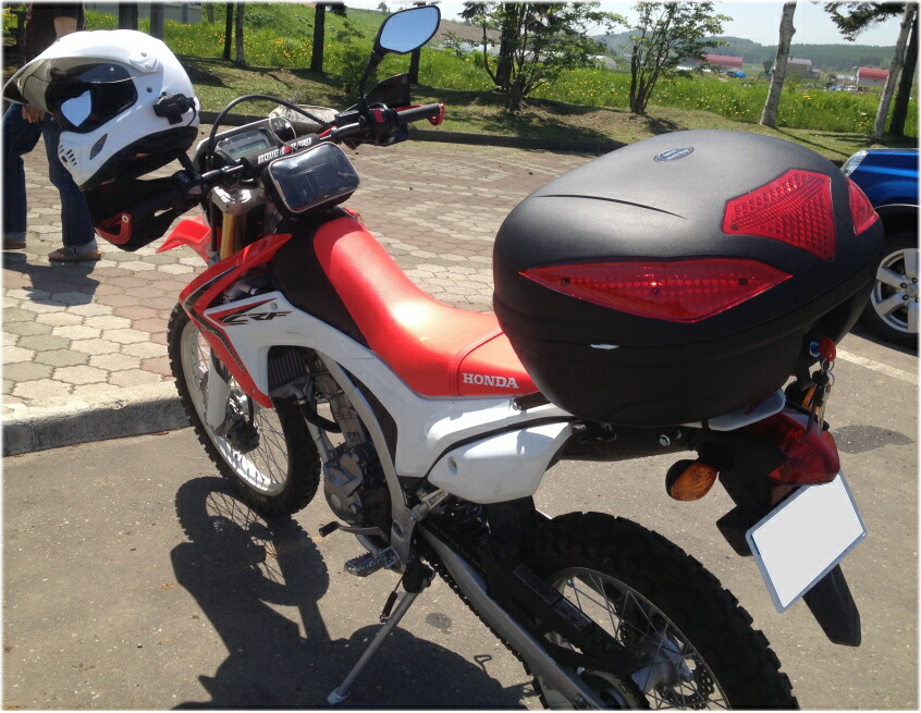 楽天市場】1年保証付 CBR250R対応 リアボックス トップケース 汎用