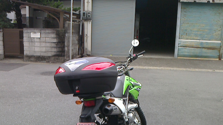 1年保証付 KLX125対応 リアボックス トップケース 汎用 フォーカラーレンズ リアボックス 43L フラップ式