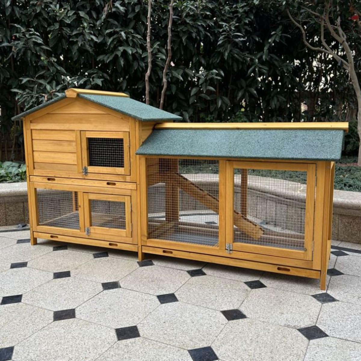 【ポイント3倍!4月限定!店舗の人気商品!】屋外チキンコープ 鶏小屋 マルチレベル耐候性鶏舎 巣箱付き木製家禽ケージ ラン ランプ 金網 取り外し可能な底 丈夫で丈夫 水で洗える組み立て簡単 鶏用ケージ 小屋用 ウサギ バニーケージ 犬 猫 リス ハムスター 車輪付き