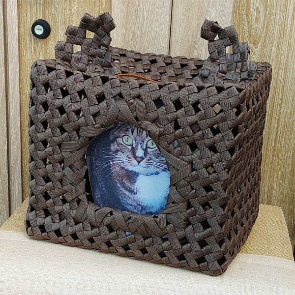楽天市場】ハンドメイドおにゃんこベッド（四角浅型）クラフトバンドの