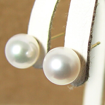 akoya珍珠 花珠 耳钉 8.0-8.5mm aaa k18 珍珠科学研究所 附带鉴别书