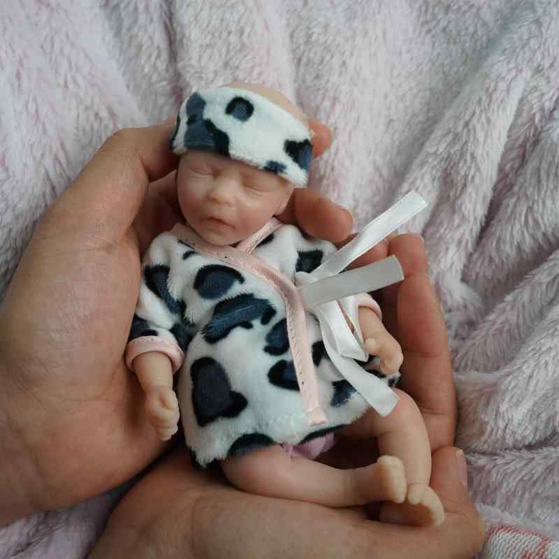 あやつり人形 細密画 写実的もの言う花 ケイ素樹脂製 15珊 益荒男 手のうち大きさ 手あそび 図形 愛くるしい もの言う花 延性のある原料品 飾りつけ置き 寄せあわせ用 事細やかに形成
