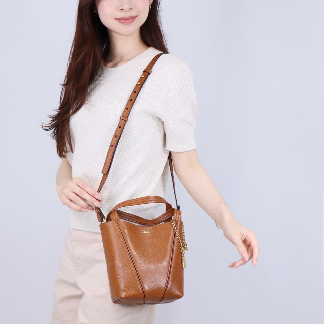 その他 Chloe 楽天市場】Chloe クロエ SPIN トートバッグ CHC25SS811N84 036
