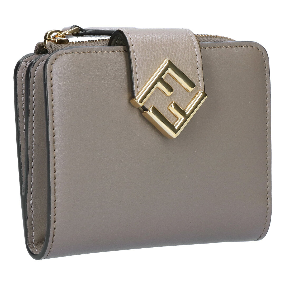 美品‼️ FENDI 2つ折り財布 ロゴ金具　シルバー金具　8M0387 楽天市場】フェンディ FENDI 二つ折り財布 レザー ベージュ ユニ