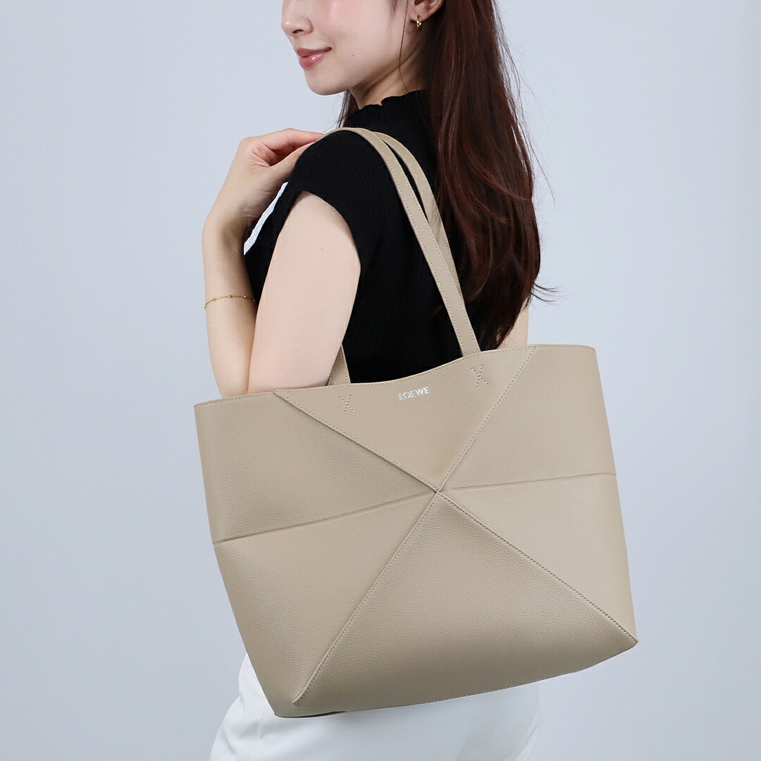 【25日0時～48h限定ポイント5倍】【期間限定価格】 ロエベ LOEWE トートバッグ ハンドバッグ パズルフォルド トート A779PEWX04 5541 CLAY ホリゾンタル ミディアム｜テザーレブランドショップ