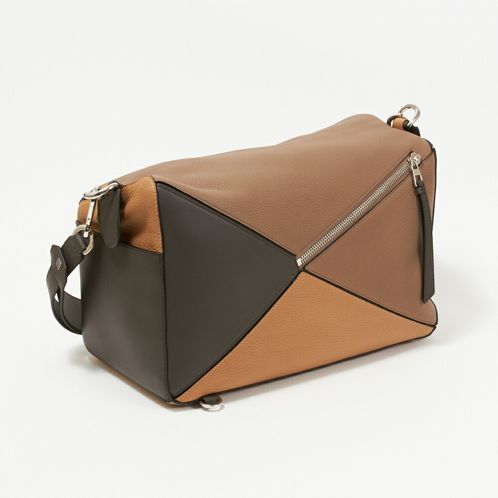 ロエベ LOEWE ショルダーバッグ 【パズル:PUZZLE】 322 41US79 ブラウン系(3601/D TAUPE/DESERT) ロエベ LOEWE ショルダーバッグ 【パズル:PUZZLE】 322 41US79 ブラウン系(3601/D TAUPE/DESERT)