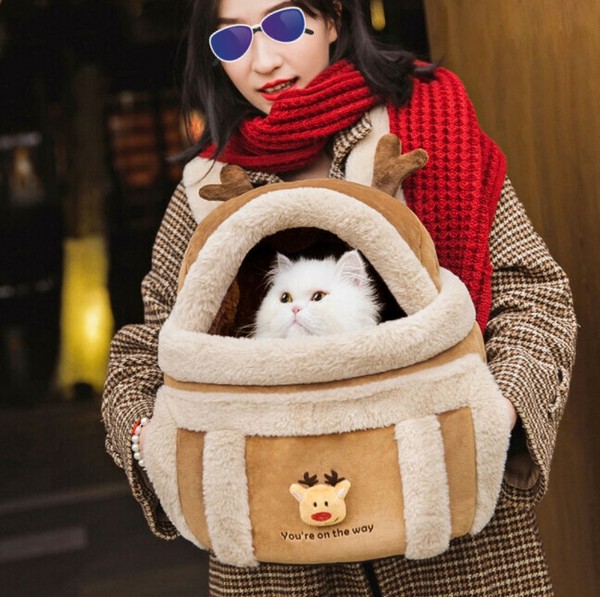 ペットキャリーバッグ 冬用 保温 リュック 猫 犬兼用 ふわふわ もこもこ キャリーケース お出かけ 軽量 通気 快適 ショルダー 手提げ 2WAY 室内ベッド兼用 かわいい デザイン M/Lサイズ 小型犬 猫 A～D 全4色