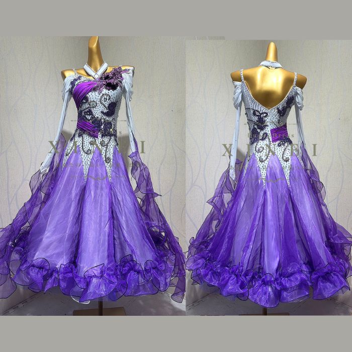 スタンダードドレス✨発表会やダンスパーティーデモにぴったり！ スタンダードドレス ダンスパーティーや発表会、デモに最適