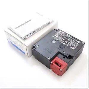 新品◆送料無料◆OMRON D4NL-4AFG-B4 小形電磁ロック セーフティドアスイッチ◆6ヶ月保証|BWBJ店