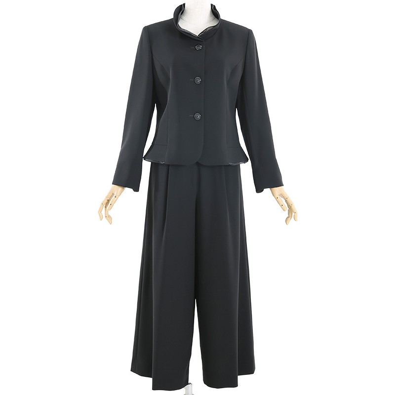 6月の法事・告別式は夏礼服で。汗をかいても払いもどすはコンビニエンスストア1分で為しとげる