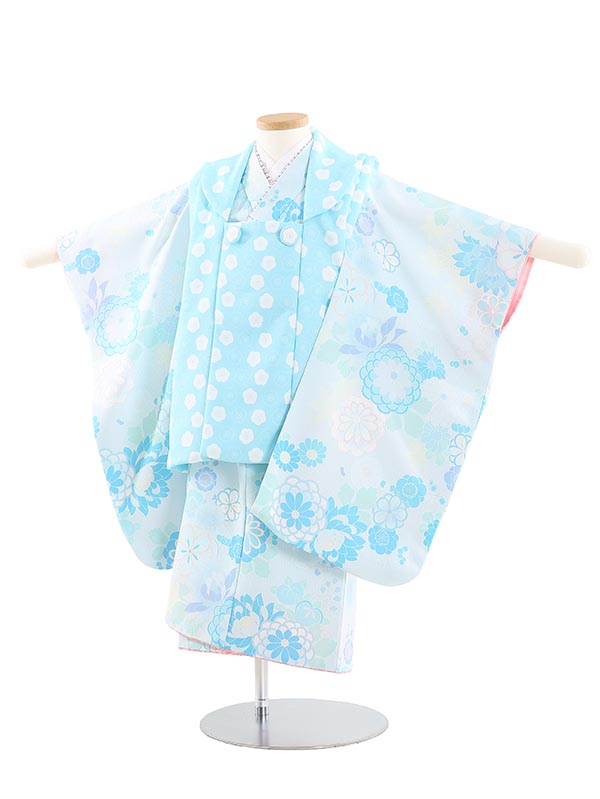 6月の法事・告別式は夏礼服で。汗をかいても払いもどすはコンビニエンスストア1分で為しとげる