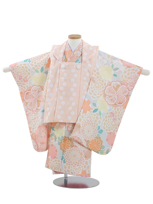 6月の法事・追悼式は夏礼服で。汗をかいても払いもどすはコンビニエンスストア1分で為し終わる
