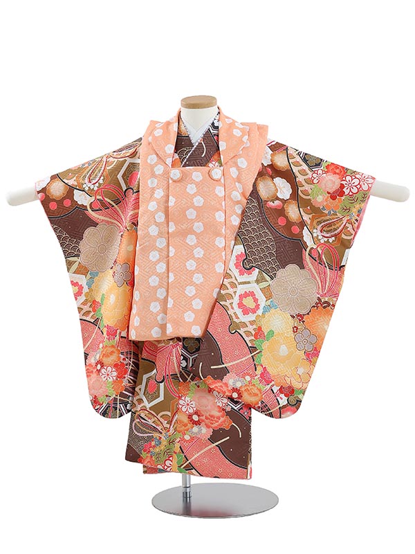 6月の法事・告別式は夏礼服で。汗をかいても払いもどすはコンビニエンスストア1分で為しとげる
