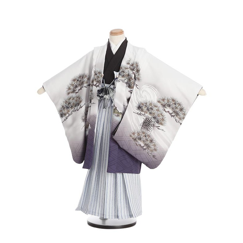 6月の法事・追悼式は夏礼服で。汗をかいても払いもどすはコンビニエンスストア1分で為し終わる