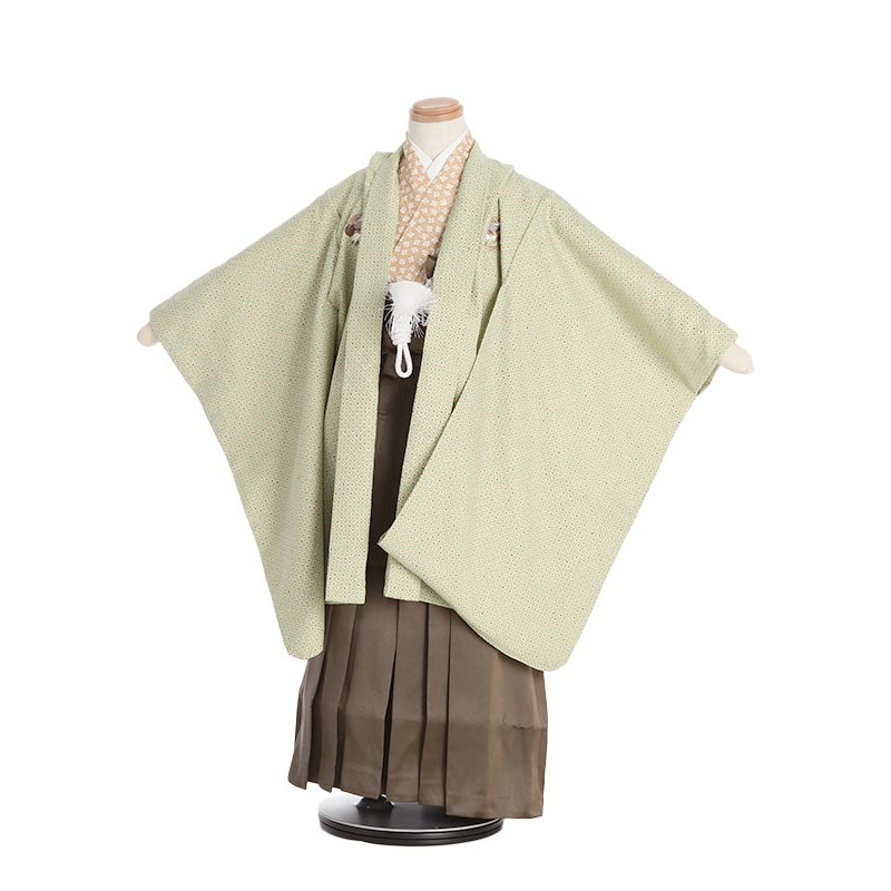 6月の法事・追悼式は夏礼服で。汗をかいても払いもどすはコンビニエンスストア1分で為し終わる
