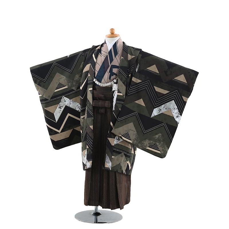6月の法事・追悼式は夏礼服で。汗をかいても払いもどすはコンビニエンスストア1分で為し終わる