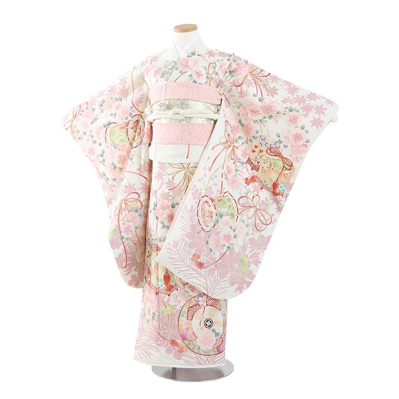 6月の法事・追悼式は夏礼服で。汗をかいても払いもどすはコンビニエンスストア1分で為し終わる