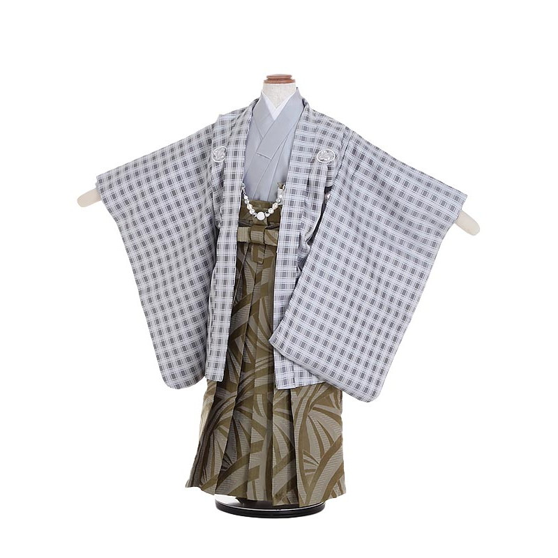 6月の法事・追悼式は夏礼服で。汗をかいても払いもどすはコンビニエンスストア1分で為し終わる