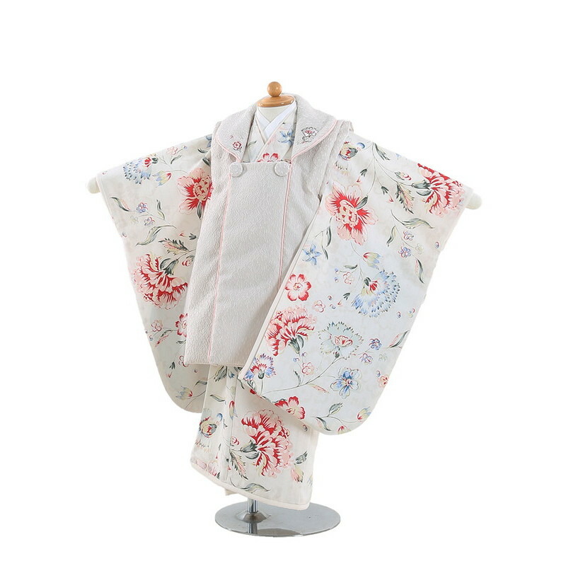 6月の法事・告別式は夏礼服で。汗をかいても払いもどすはコンビニエンスストア1分で為しとげる