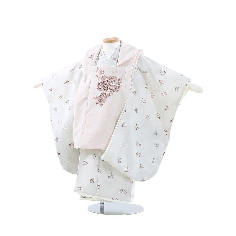 6月の法事・追悼式は夏礼服で。汗をかいても払いもどすはコンビニエンスストア1分で為し終わる
