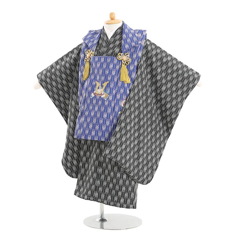 【レンタル】【被布】753|七五三 被布|着物 レンタル|七五三 レンタル 3004 式部浪漫 ブルー×黒 矢がすり 3歳男の子|753|七五三 着物 3歳|七五三|被布|子供|きもの|レンタル|753|七五三|往復送料無料【0AO3004】 4,896円