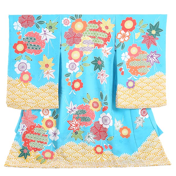 6月の法事・葬儀式は夏礼服で。汗をかいても払いもどすはコンビニエンスストア1分で為し終える