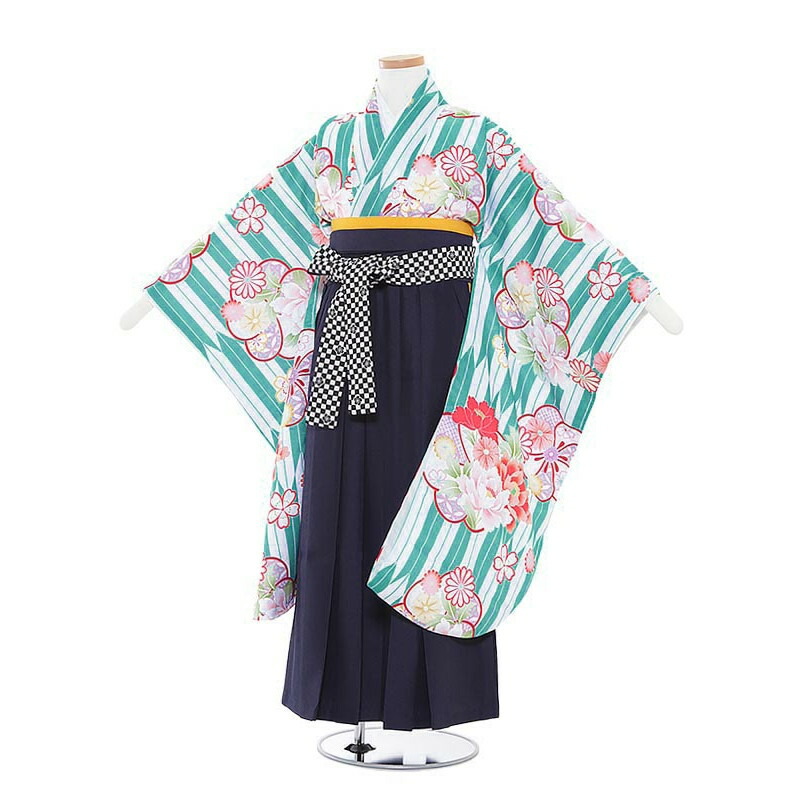 6月の法事・追悼式は夏礼服で。汗をかいても払いもどすはコンビニエンスストア1分で為し終わる