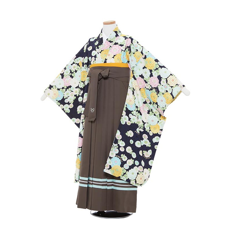 【レンタル】12歳前後 女児袴レンタル 0021 ポンポネット(pomponette) 黒地花×カーキ袴 148-153cm 12歳 卒業式 小学生 卒業袴 6年生 貸衣装 子供着物【0AR0021】|礼服喪服レンタルのやました