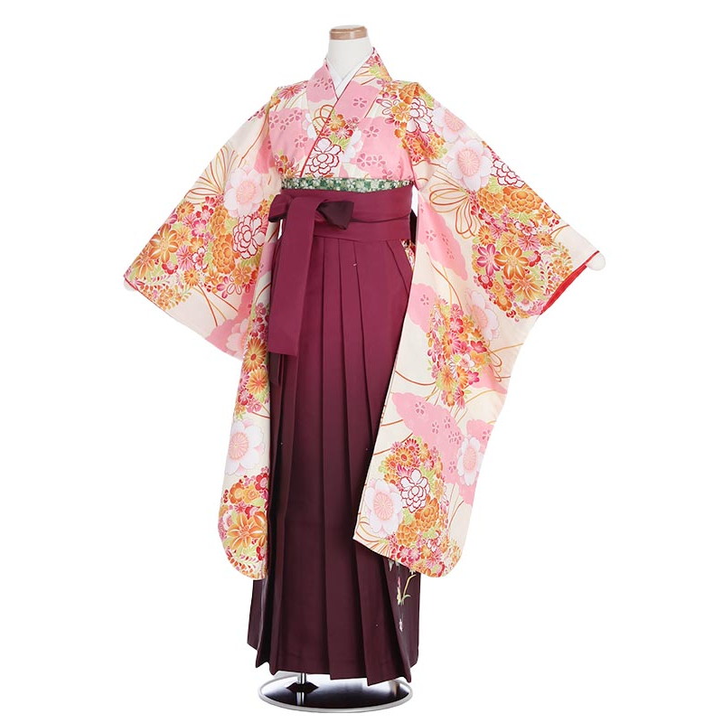 6月の法事・葬儀式は夏礼服で。汗をかいても割りもどすはコンビニエンスストア1分で遣り遂げる