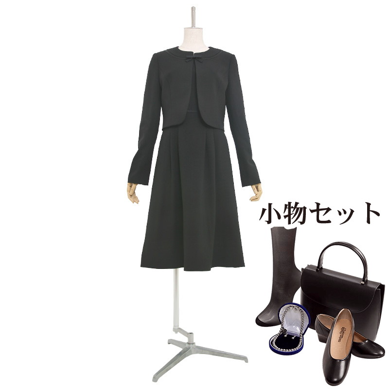 6月の法事・葬儀式は夏礼服で。汗をかいても払いもどすはコンビニエンスストア1分で為し終える