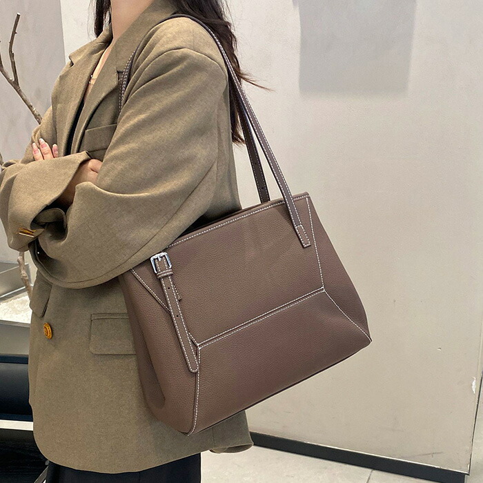 【最大P5+200OFF】本革 トートバッグ レディース 大容量 トート レザー ビジネスバッグ 大きめ カバン 牛革 肩掛けバッグ 通勤バッグ お仕事バッグ 肩掛け 通学 フォーマル ビジネス 事務所 オフィス シンプル きれいめ おしゃれ リクルートバッグ 上品 女性 ブラック