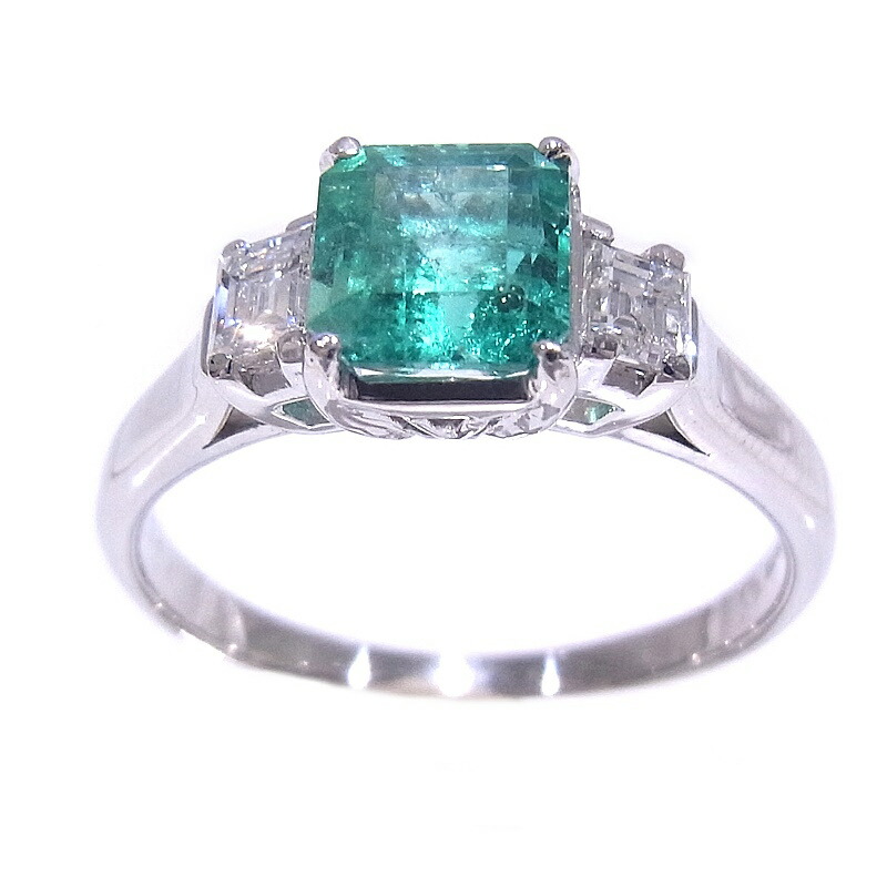 Pt900　プラチナ　指輪　エメラルド 1.30ct ダイヤモンド　0.38ct　ノーブランド リング　約18号　ミニソーティング付き 【中古】【程度A】【美品】