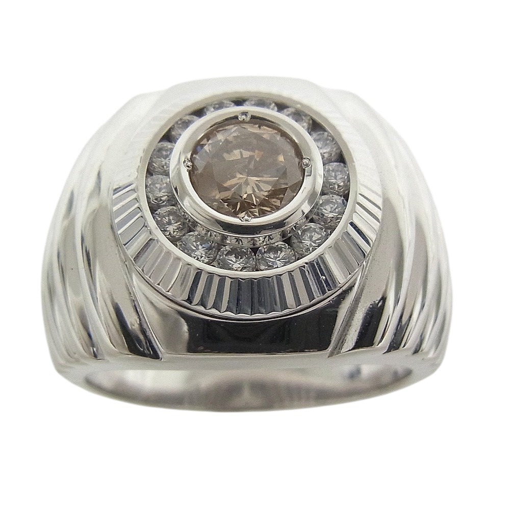 750　K18WG　ホワイトゴールド　指輪 ダイヤ合計0.719ct　中央ブラウンダイヤ ノーブランド　リング 【中古】【程度A】【美品】