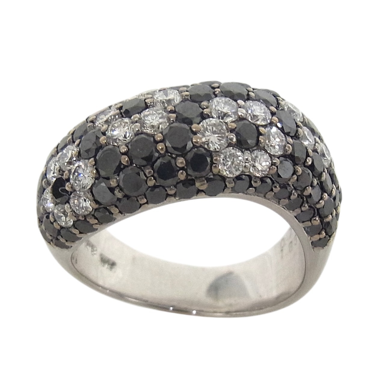 ponte vecchio ポンテヴェキオブラックダイヤ/ダイヤ 合計2.59ct750 K18 WG サイズ11号フラワーモチーフリング ホワイトゴールド【中古】【程度A+】【極上美品】|ヤギ質店・平塚駅前店