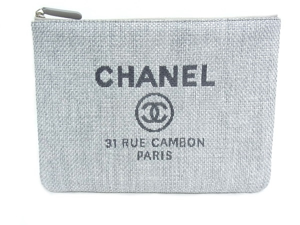 独特の素材 シャネル ドーヴィルストロー グレー 未使用 程度s 極上美品 クラッチバッグa Chanel バッグ a 132