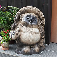 【今だけ制限事項15%OFF引き換え証】信楽焼 20号粉引っ張ること風福々ひねり狸 信楽焼たぬき 縁起物のタヌキ 瀬戸ものタヌキ たぬき飾りつけ やきもの 狸飾りつけ しがらきやき 焼き物 狸 タヌキ 信楽 瀬戸もの ta-0096