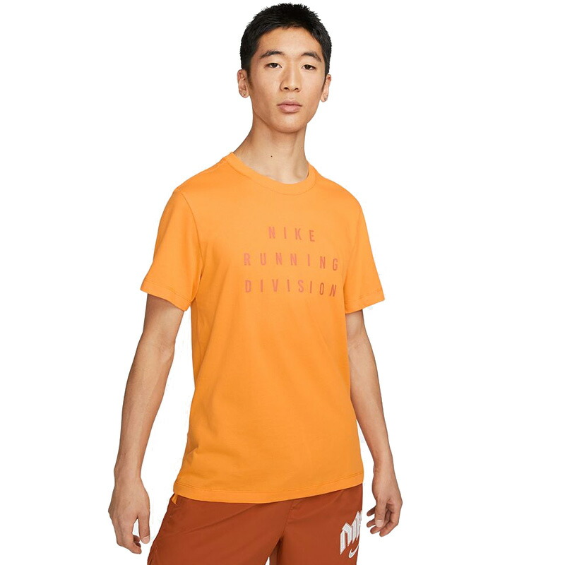 Nike DRI-FIT オレンジ ストライプ Tシャツ NIKE（ナイキ）の「《セットアップ対応商品》ナイキ ハイバース