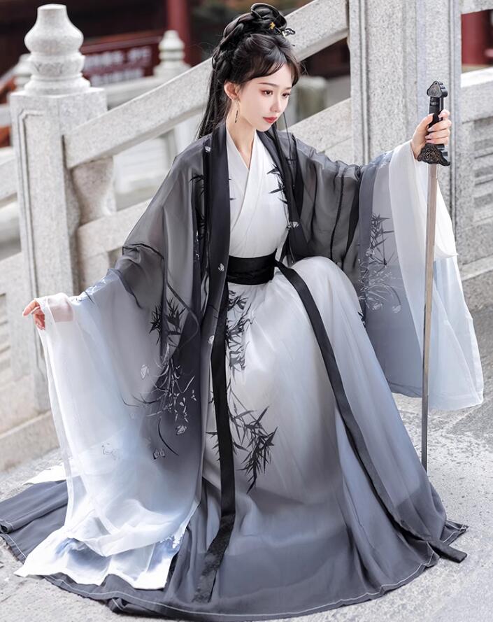 H697 漢服 コスプレ ワンピース　唐装　仙女服 中華風 H631 漢服 コスプレ ワンピース 唐装 仙女服 中華風 - メルカリ