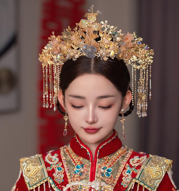 豪華髪飾り 漢服ヘアアクセサリー 髪飾り王冠 カチューシャ 明朝中華風コスプレ髪飾り 中華グッズ 中国古代宮廷フリンジかんざし 中華舞台ステージコスプレ道具 唐装漢服用髪飾り 華やか コスチューム ウエディング髪飾り 仮装道具 変装 豪華唐装・