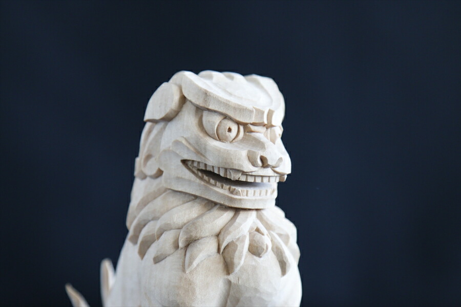 神具 手彫り 狛犬 職人さん手造り 風水の置物 邪気払い お守り 風水グッズ シーサー 神棚用 サイズ 高さ13cm 幅6cm 奥行き10cm Mowasay Com