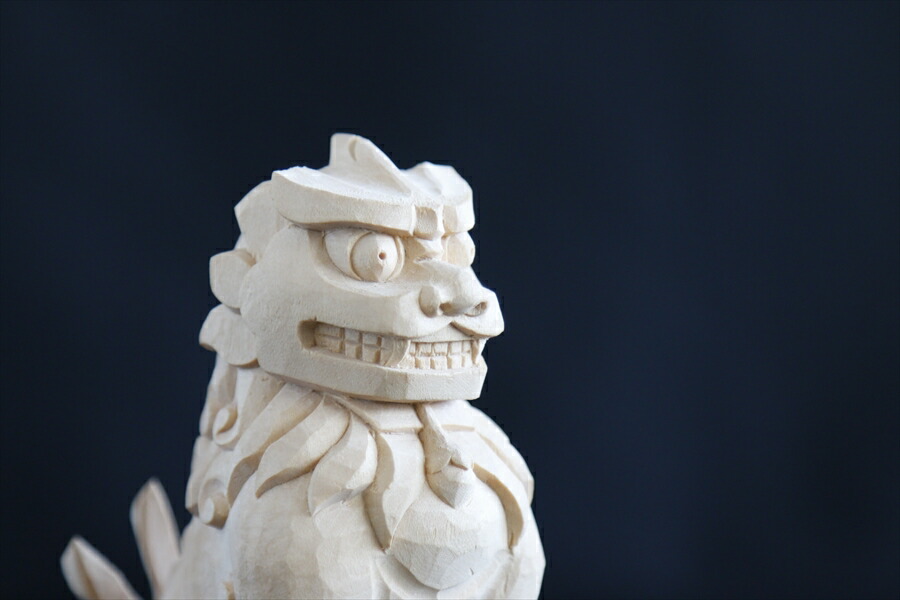 神具 手彫り 狛犬 職人さん手造り 風水の置物 邪気払い お守り 風水グッズ シーサー 神棚用 サイズ 高さ13cm 幅6cm 奥行き10cm Mowasay Com